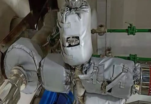 高溫管道<a href=http://m.f9177.cn/e/tags/?tagname=%E4%BF%9D%E6%B8%A9%E9%9A%94%E7%83%AD target=_blank class=infotextkey>保溫隔熱</a>衣