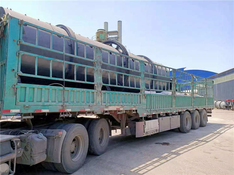 養(yǎng)殖奶牛糞便年產(chǎn)量5000噸的有機肥造粒設(shè)備,轉(zhuǎn)鼓造粒機發(fā)貨