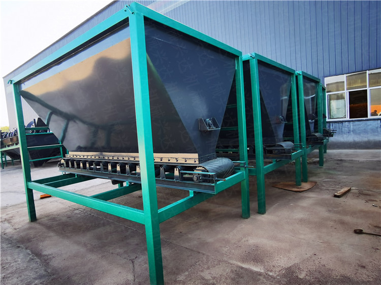 生產線自動喂料裝置,牛糞有機肥鏟車料倉,有機肥喂料器設備