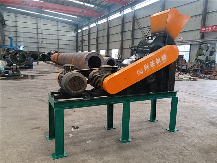 糖醛渣有機肥破碎機,畜禽糞便立式雙級粉碎機,草炭加工粉碎處理設備