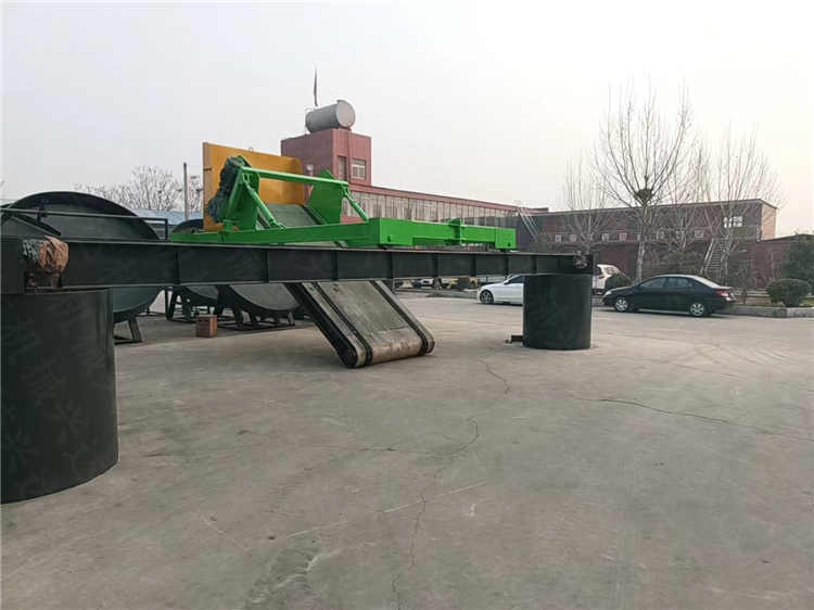 大跨度5米鏈板翻拋機 雞糞牛糞養殖糞污處理堆肥機 興達發酵腐熟有機肥設備